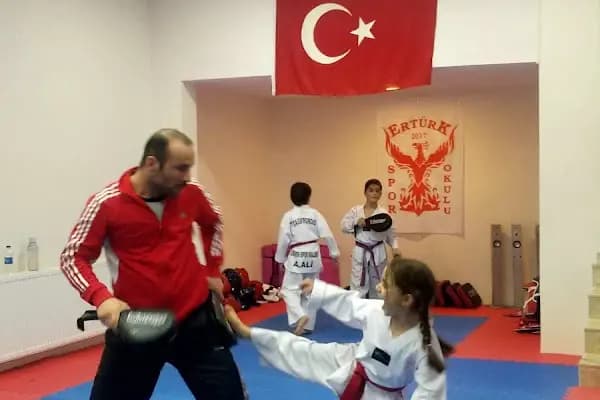 YUSUF ERTÜRK SPOR KULÜBÜ - Spor salonu - Ankara Etimesgut