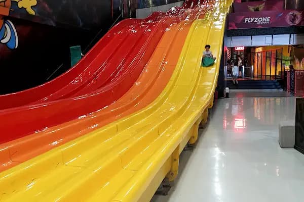 Flyzone Turkey | Torium AVM - Eğlence Merkezi - İstanbul Üsküdar