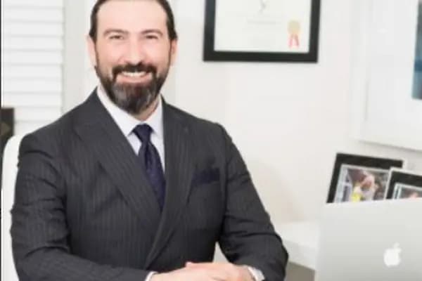 Op. Dr. Seçkin Sarı - Doktor - İstanbul Pendik