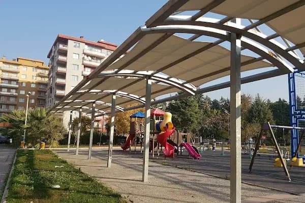 Kizil Kanat Sitesi Gezi Parki - Park - İzmir Bergama