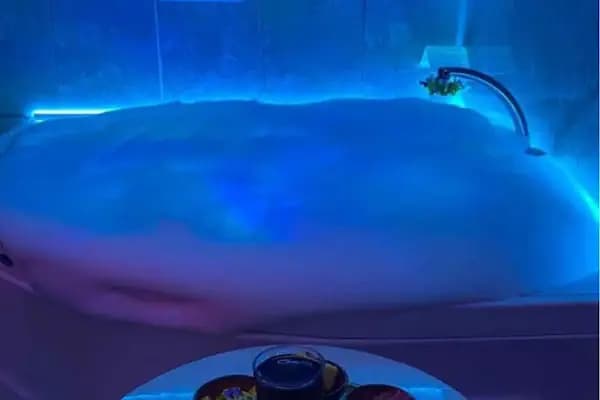 Erzurum PARİS MASAJ SALONU ve spa - Masaj Uzmanı - Erzurum Yakutiye