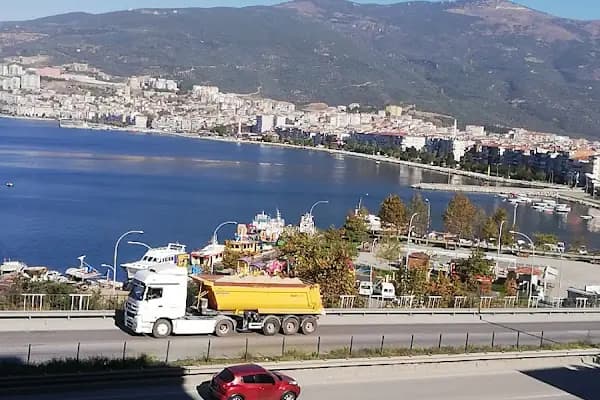 IKARIUSYACHT GEMLİK (SAATLİK, GÜNLÜK TEKNE KİRALAMA) - Tekne Gezisi Acentesi - Bursa Gemlik