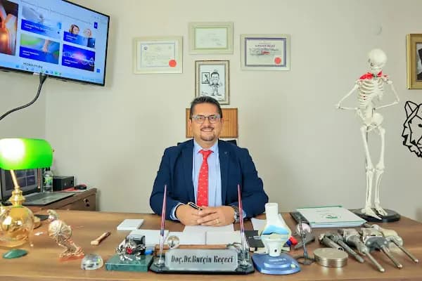 Doç. Dr. Burçin Keçeci - Ortopedi Kliniği - İzmir Bayraklı
