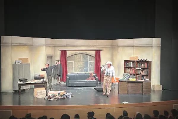 Kozyatağı Kültür Merkezi Konferans Salonu - Tiyatro - İstanbul Kadıköy