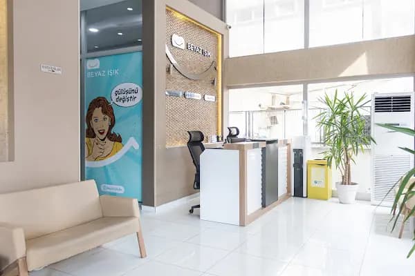 Beyaz Işık Diş Polikliniği Bahçelievler - Diş Kliniği - İstanbul Küçükçekmece