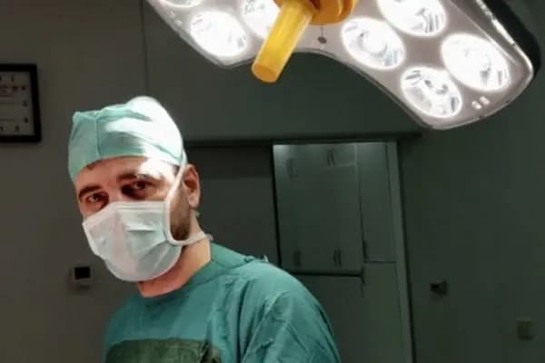 Uzm. Dr. Ferdi Safa Bozkuş, Ortopedi Ve Travmatoloji - Ortopedi Cerrahı - İstanbul Bahçelievler