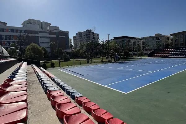 BULUT TENİS AKADEMİSİ KORTU - Spor Kulübü - İzmir Buca