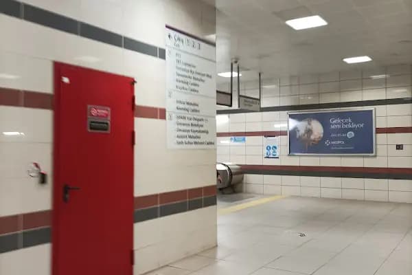 Ümraniye Metro İstasyonu - Ulaşım Hizmeti - İstanbul Ümraniye