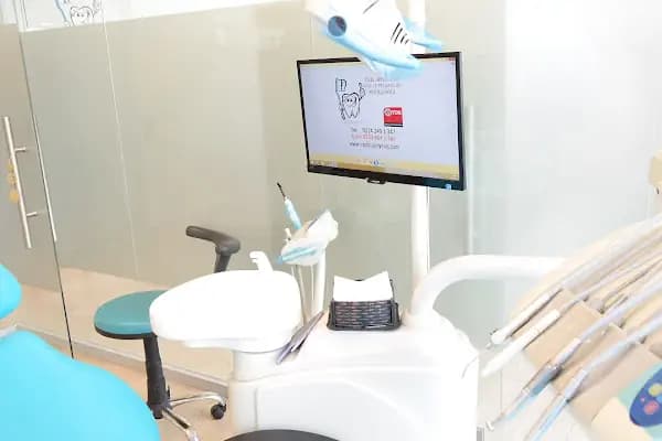 Özel İhsaniye Ağız ve Diş Sağlığı Polikliniği - Diş Hekimi - Bursa - Diş Kliniği - Bursa Nilüfer