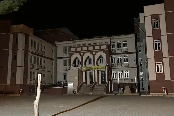 Karaisalı Sağlık Meslek Lisesi - Okul - Adana Karaisalı