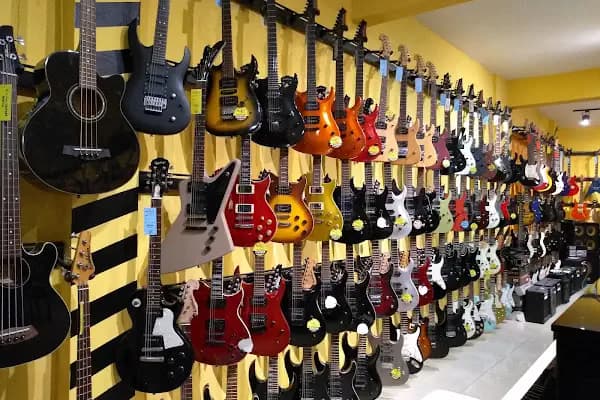 Zuhal Muzik Outlet - Müzik aletleri mağazası - İstanbul Avcılar