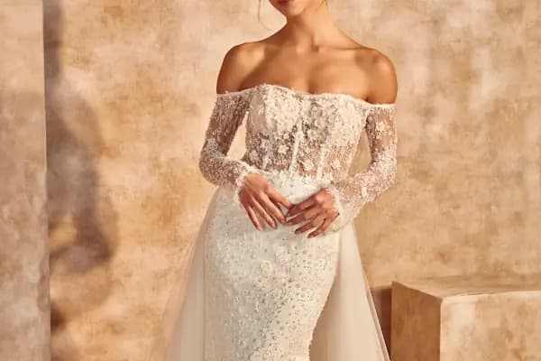 Müni Moda Evi | Bersinay Bakış - Kadın giyim mağazası - İzmir Bayraklı