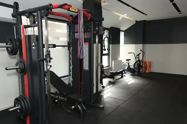 Fitness Life - Spor salonu - Balıkesir Karesi