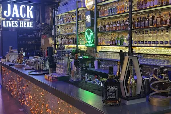 Cosmopolitan Bar - Bar - Antalya Alanya
