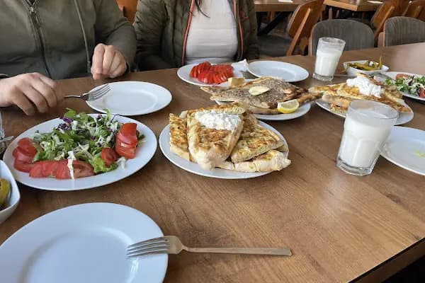 Reis'in Yeri Aile Balık Restoran - Balık Restoranı - Aydın Efeler