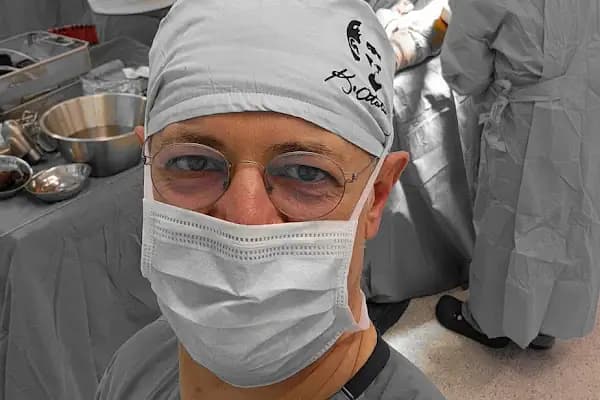 Prof. Dr. Bülent Dağlar Ortopedi ve Travmatoloji Uzmanı - Ortopedi Cerrahı - Ankara Çankaya