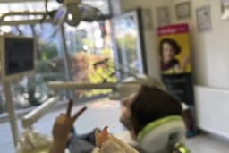 Dent Bahçeşehir Diş Kliniği