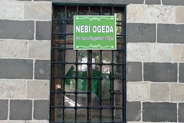 ZİNCİRKIRAN TÜRBESİ - Tarihi Yer - Diyarbakır Yenişehir
