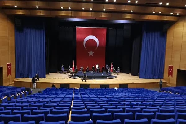Diyarbakır Sezai Karakoç Kültür ve Kongre Merkezi - Kültür Merkezi - Diyarbakır Sur