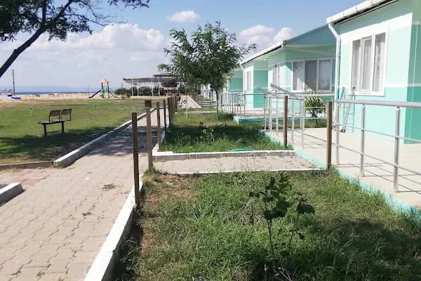 Trakya Üniversitesi Eğitim Ve Dinlenme Tesisleri - Turistik Pansiyon - Edirne Meriç