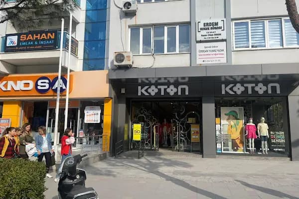 Ahmet Şallı - Kadın Hastalıkları ve Doğum Uzmanı - İzmir Çiğli