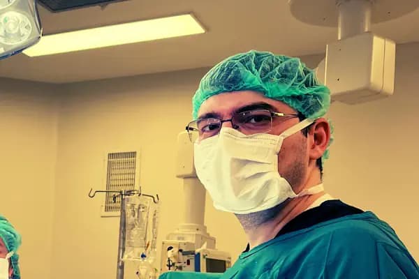 Op. Dr. Serdar Turgut | Ortopedi ve Travmatoloji Uzmanı - Ortopedi Cerrahı - İstanbul Bağcılar