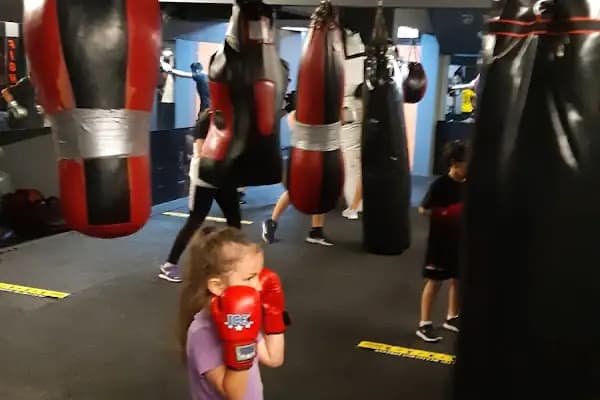 Mehmet Ozer Fight Club - Dövüş Sanatları Kulübü - İzmir Karşıyaka