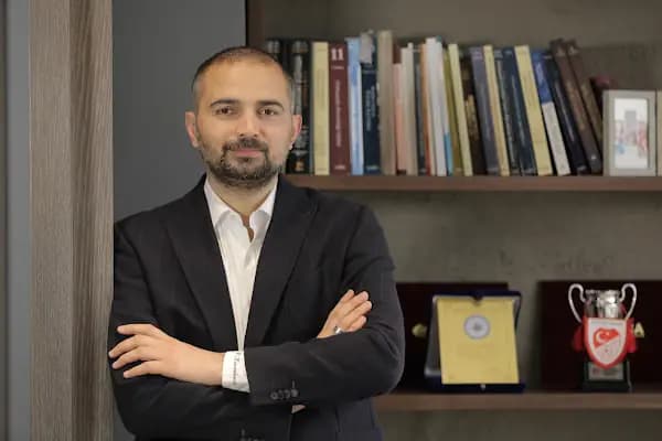 Op. Dr. Hilmi Karadeniz - Doktor - İstanbul Ataşehir