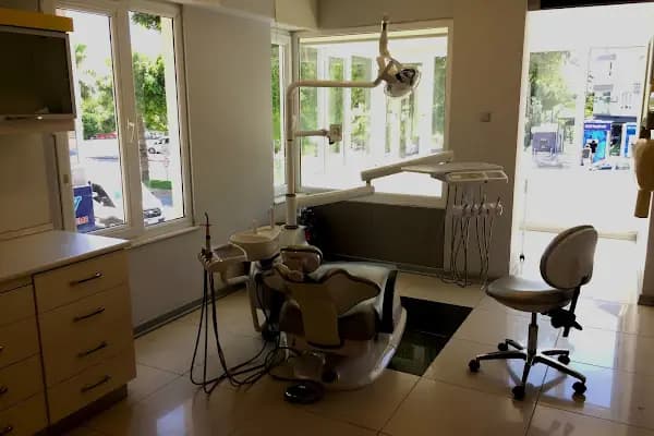 Mehmet ÇAKACI Çene Cerrahisi Kliniği - Diş Hekimi - Antalya Finike