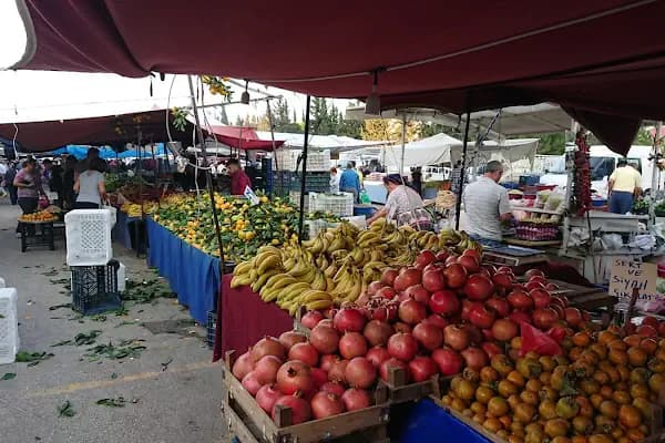 Belediye Evleri Açık Semt Pazarı - Alışveriş merkezi - Adana Çukurova