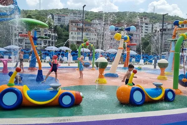 Aquapark Degirmendere - Açık Yüzme Havuzu - Kocaeli Gölcük