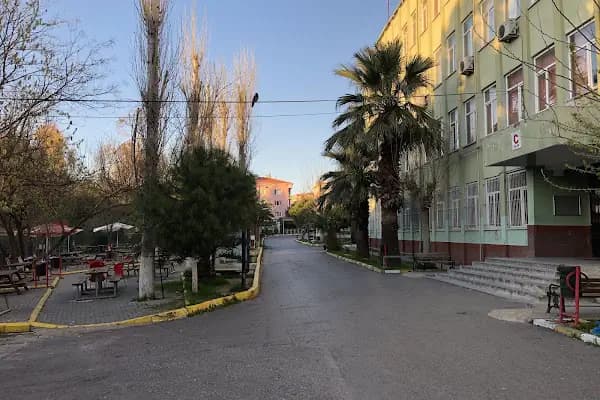 DEÜ İzmir Meslek Yüksek Okulu C Blok - Okul - İzmir Buca