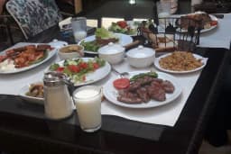 Alâ Cafe&amp;Fastfood