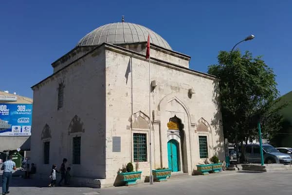 Şerafettin Türbesi - Cami - Konya Meram