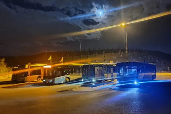 Aydınlı Toki Peronlar - Otobüs Durağı - İstanbul Tuzla