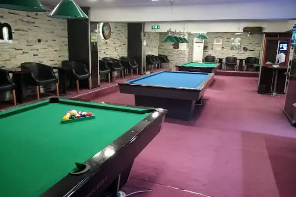 Salon 8 Bilardo - Spor salonu - İzmir Gaziemir