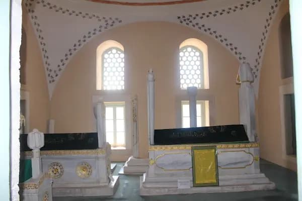 Güzelce Ali Paşa Türbesi - Dini Kurum - İstanbul Ataşehir