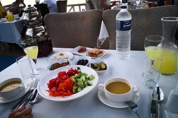 Lazut Restaurant &amp; Doğal Serpme Kahvaltı - Restoran - Trabzon Vakfıkebir