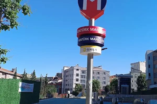 Atatürk Mahallesi - Metro İstasyonu - İstanbul Küçükçekmece