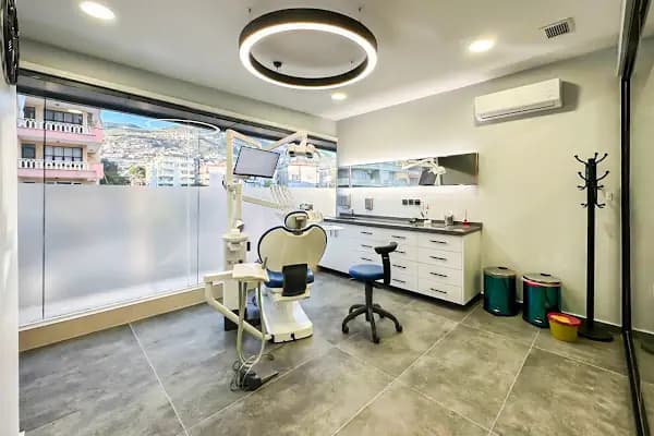 Beyaz Işık Diş Polikliniği Alanya - Diş Kliniği - Antalya Aksu