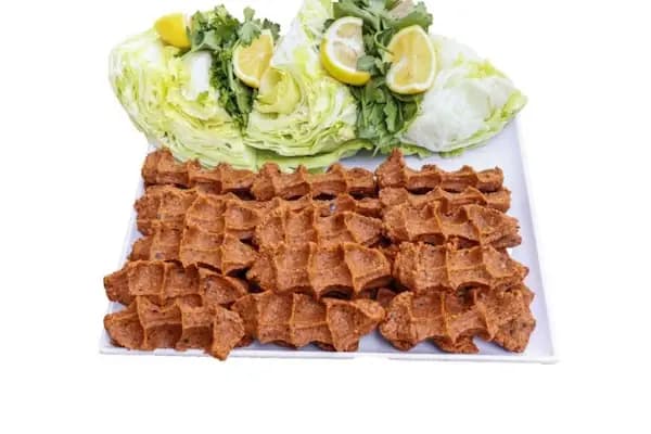 Ziyafet Çiğköfte - Çiğ Köfteci - İzmir Aliağa