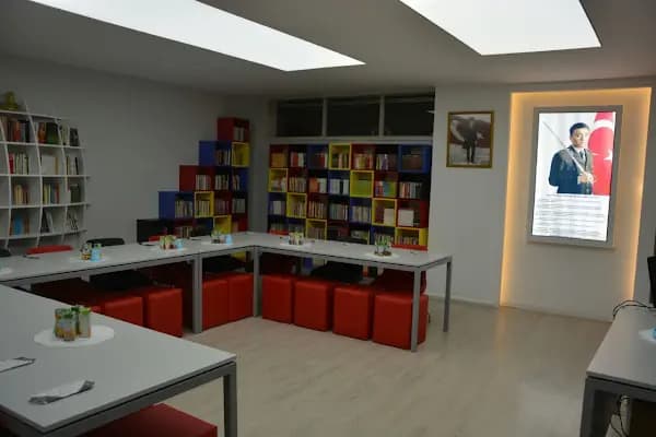 Şehit Piyade Teğmen Furkan Yayla Kütüphanesi - Kütüphane - Trabzon Akçaabat
