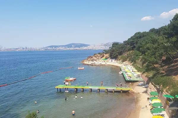 Değirmenburnu Plajı - Kumsal - İstanbul Ataşehir