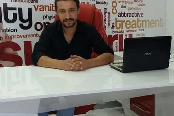 Op. Dr. Görkem Çalışkan | Meme Estetiği | Meme Büyütme | Göğüs Estetiği - Estetik Cerrah - İzmir Aliağa