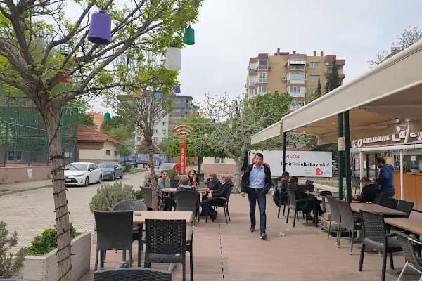 Mürdüm Cafe - Kafeterya - İzmir Bayraklı