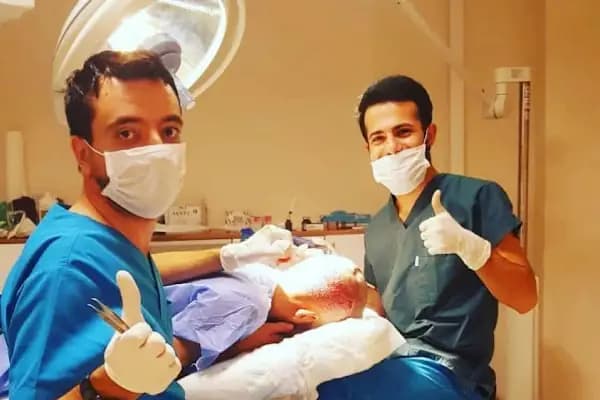 izmirhair Saç Ekim ve Estetik Merkezi - Sağlık ve Güzellik Merkezi - İzmir Bayraklı