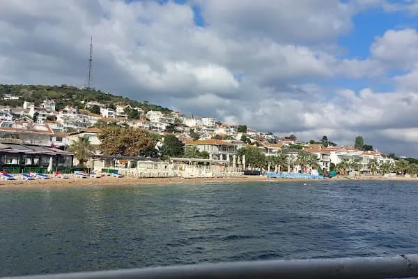 Büyükada Ada Sahil Otel - Otel - İstanbul Sultangazi