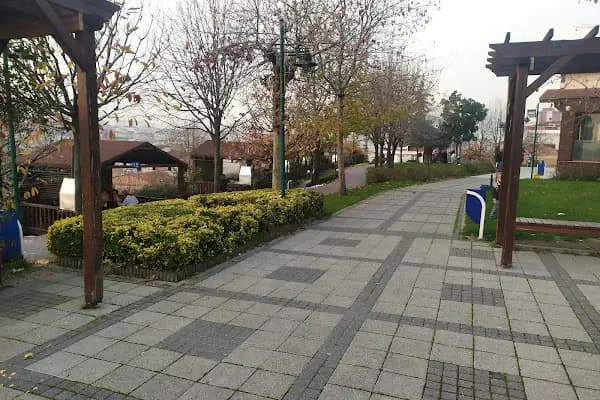 Bağcılar Belediyesi Kestane Bahçesi - Park - İstanbul Ataşehir