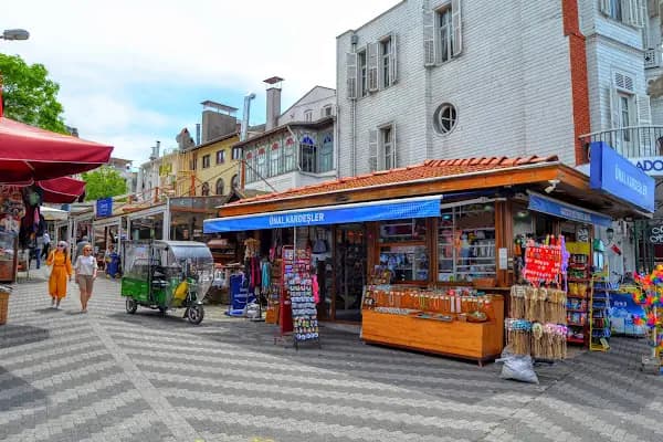 Loc'ada Büyükada - Restoran - İstanbul Beşiktaş
