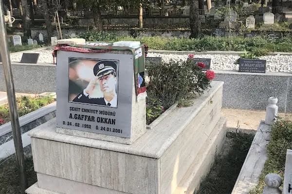 Şehit A. Gaffar Okkan kabri - Mezarlık - Sakarya Adapazarı